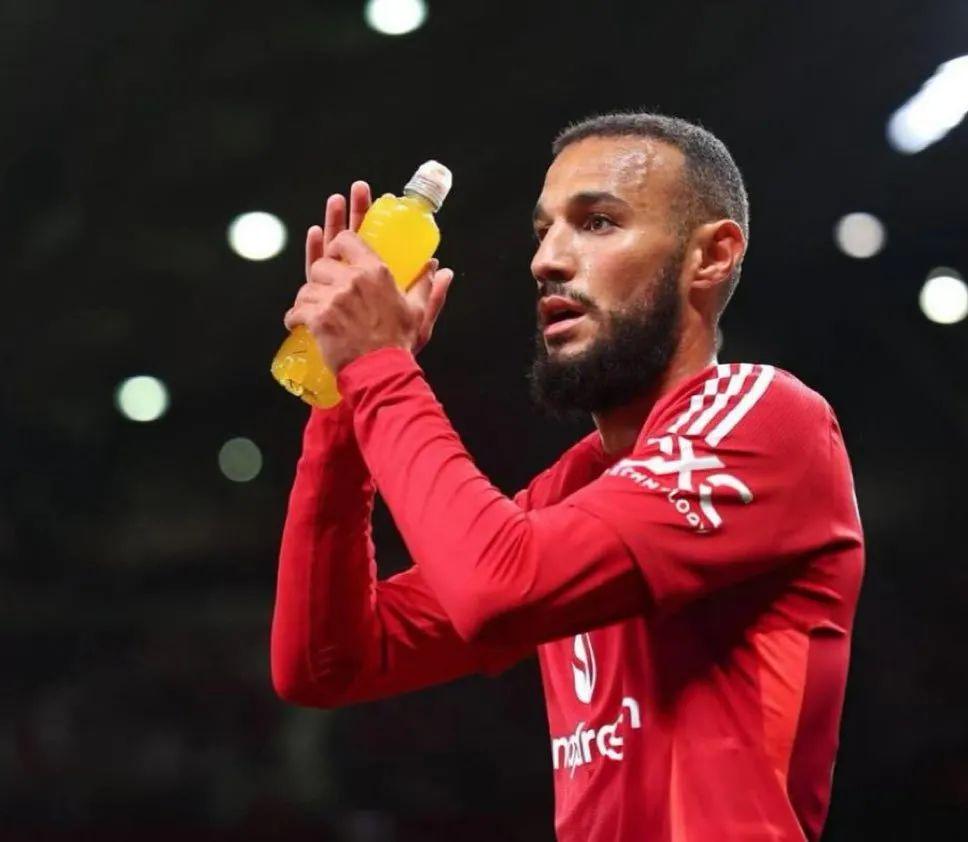 阿莫林，重塑自我，专注控球，重拾赛场荣耀