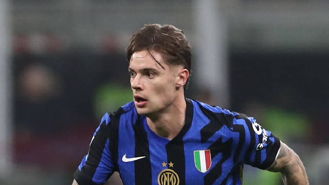 意甲焦点战，国米2-0完胜都灵，扎莱夫斯基世界波助球队距榜首仅1分差距