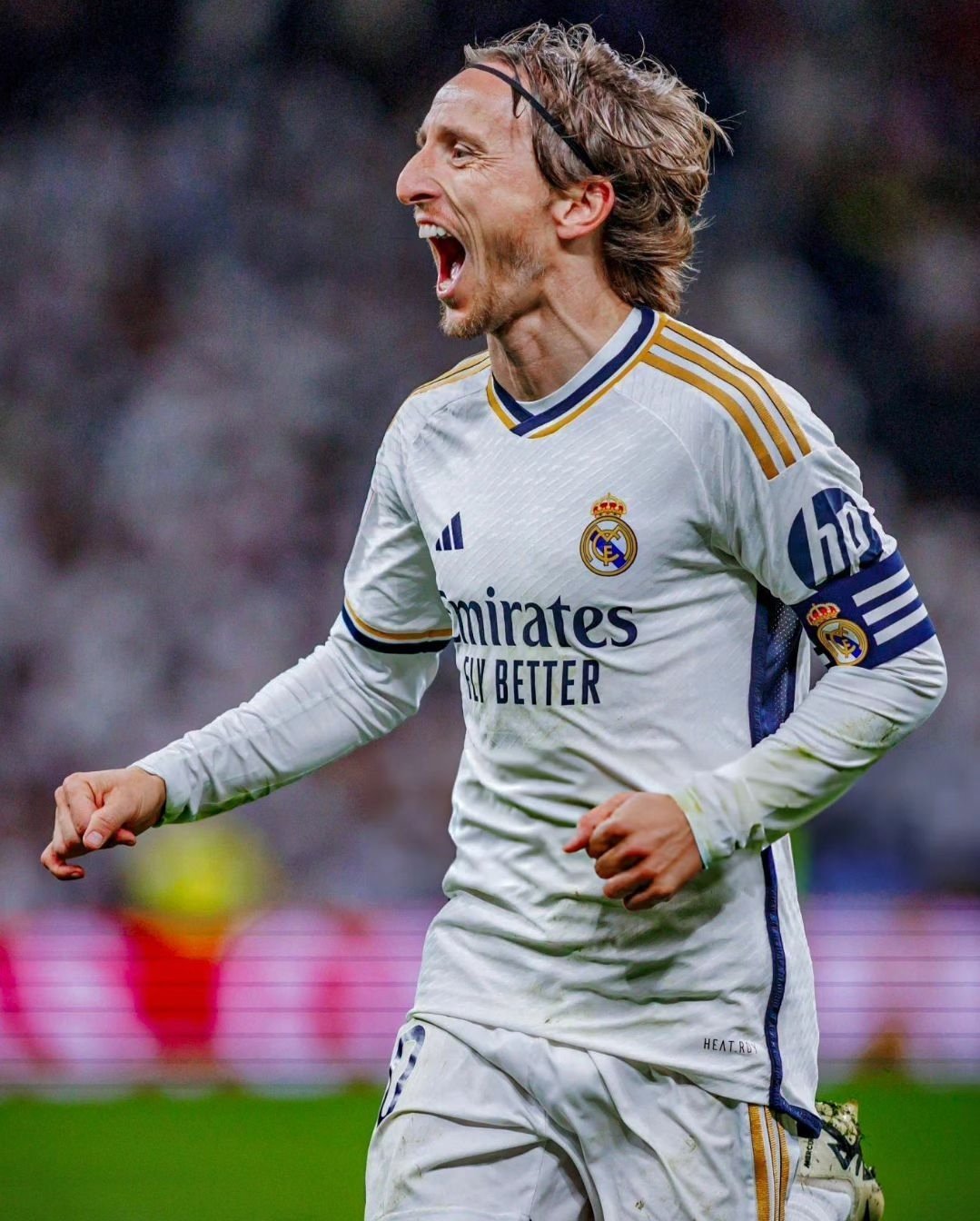 马卡独家报道，莫德里奇心系皇马，愿降薪续约，即将与弗洛伦蒂诺进行面谈