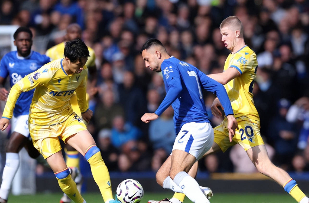 天体预测视角下的英超焦点战，水晶宫对阵狼队，切尔西对决南安普顿