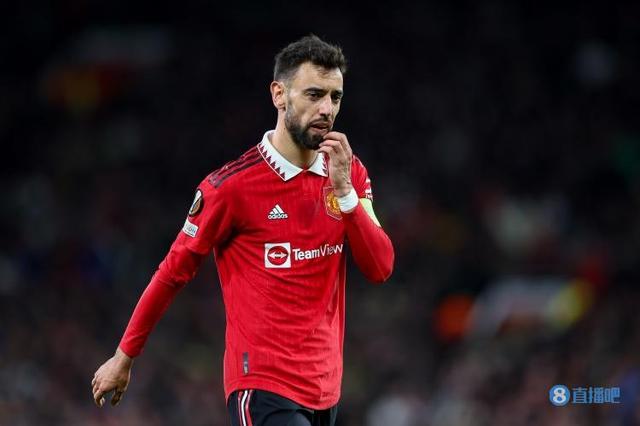 费迪南德直言B费未获尊重，他不在，曼联犹如英冠球队！