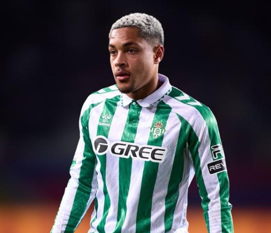 巴萨与帕尔梅拉斯谈判在即，贝蒂斯力保罗克留队至赛季结束